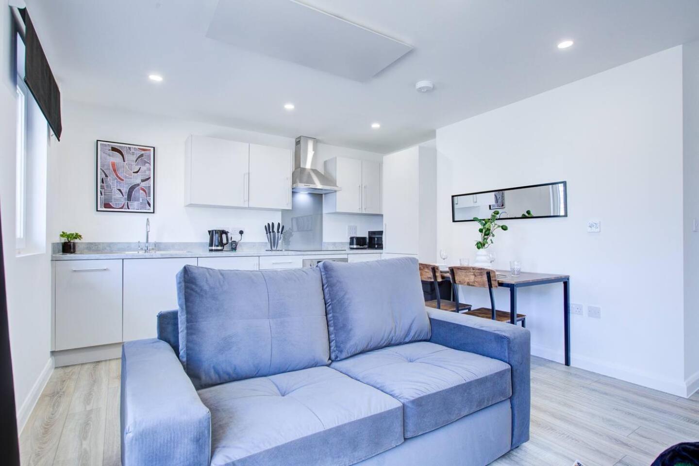 2Bed 2Bath In - Next To Station For 6 Free Parking Apartment แอชฟอร์ด ภายนอก รูปภาพ