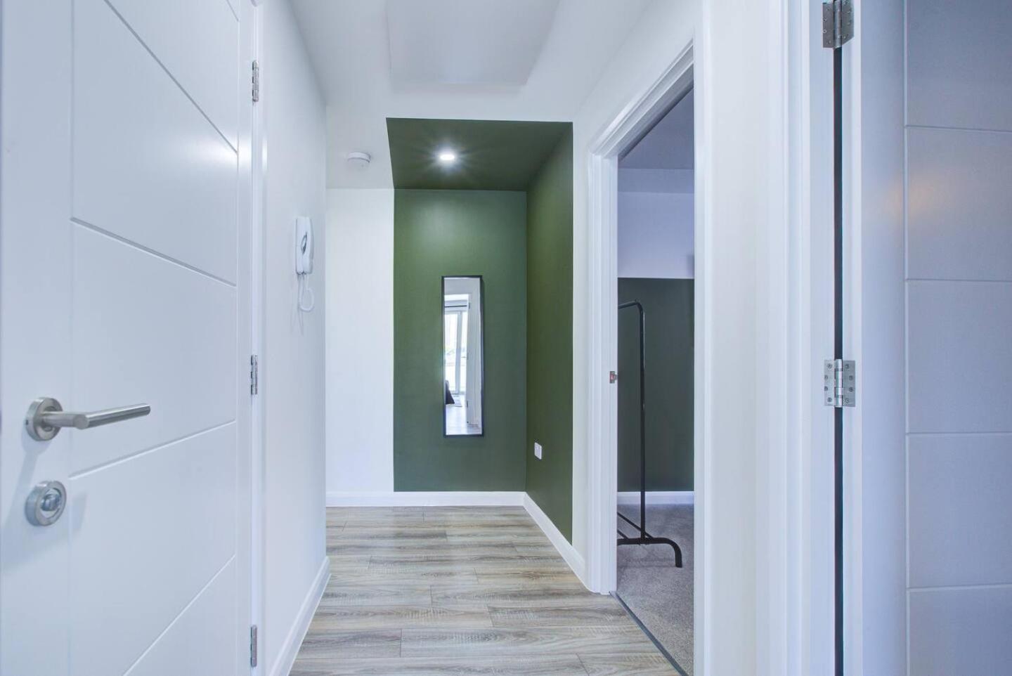 2Bed 2Bath In - Next To Station For 6 Free Parking Apartment แอชฟอร์ด ภายนอก รูปภาพ